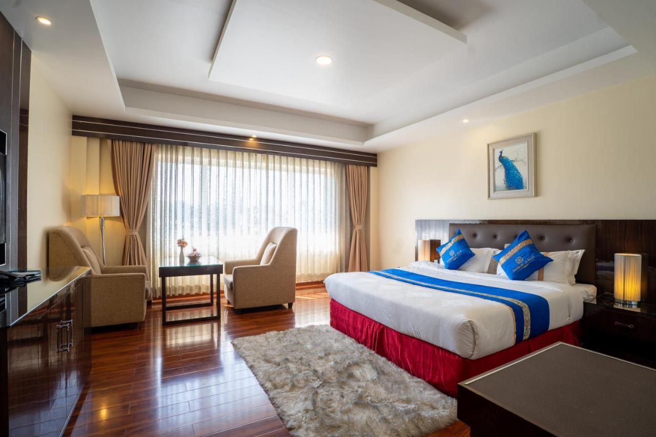 Shangrila Blu Hotel Lalitpur Экстерьер фото