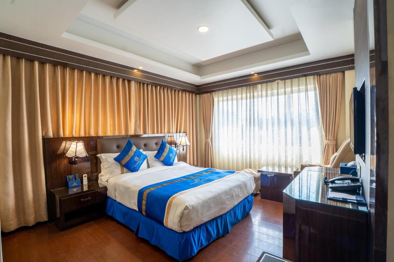 Shangrila Blu Hotel Lalitpur Экстерьер фото