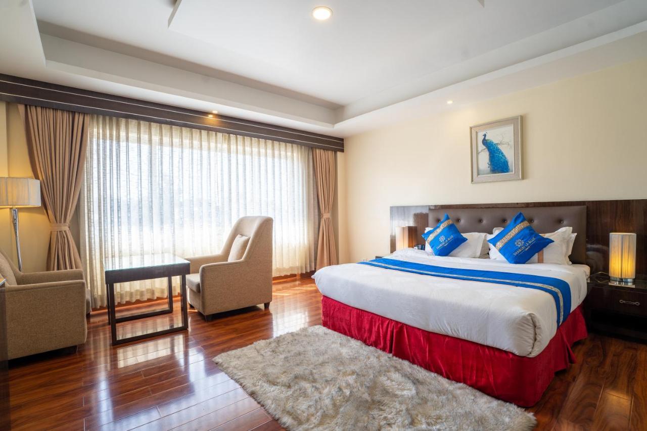 Shangrila Blu Hotel Lalitpur Экстерьер фото