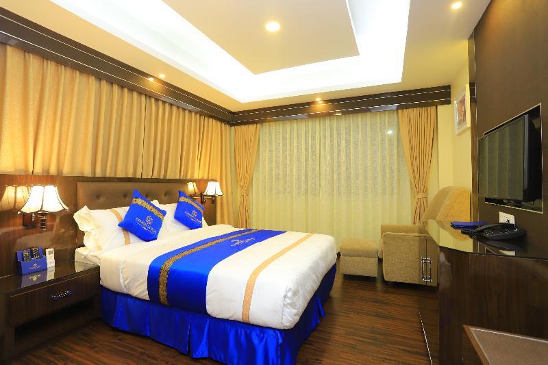 Shangrila Blu Hotel Lalitpur Экстерьер фото
